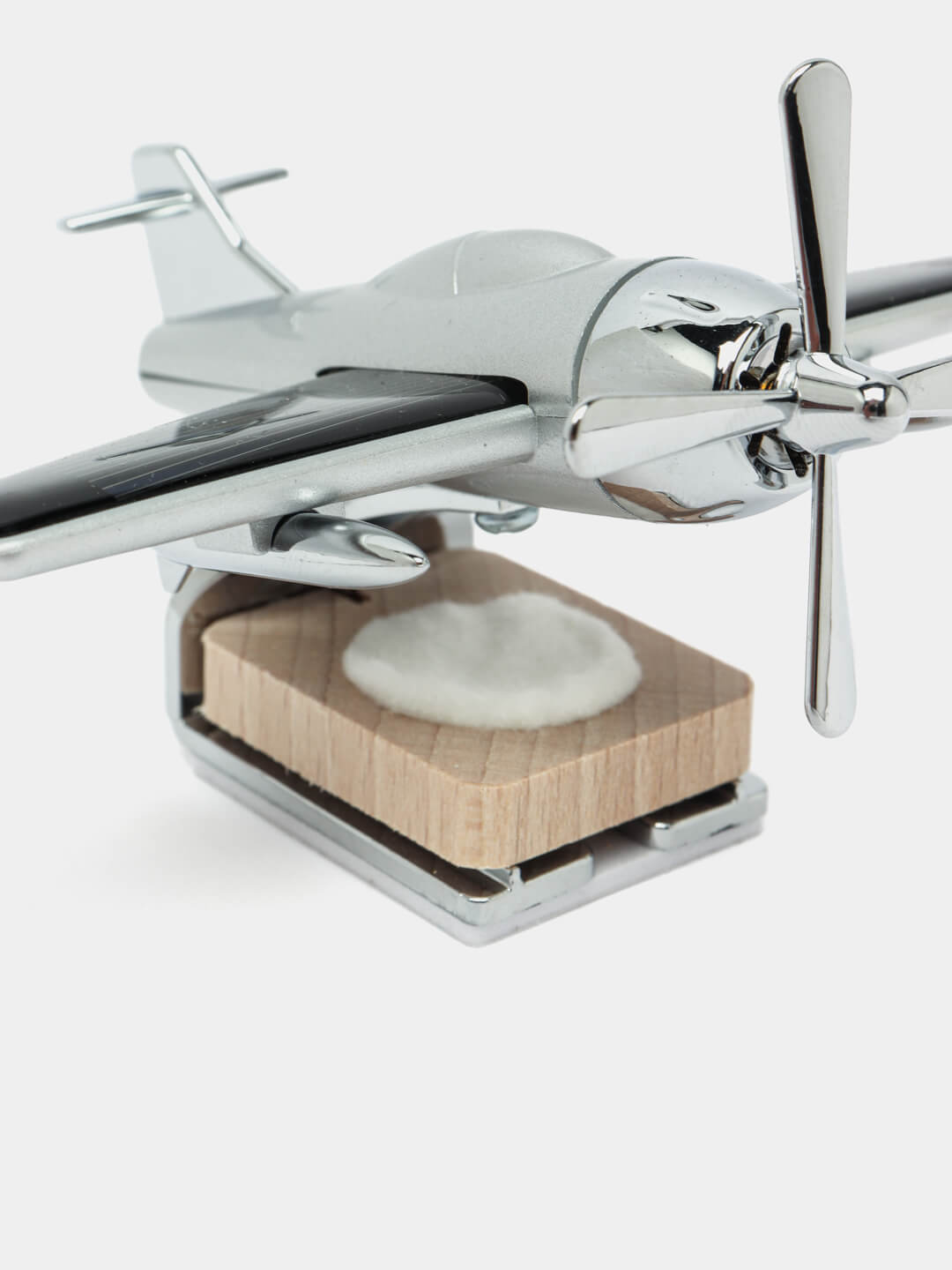 Avtomobil uchun havo hushbo'ylagich "Samolyot"